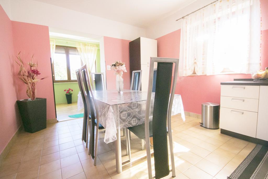 Spacious New App For 5 Persons, Close Beach&City Poreč Zewnętrze zdjęcie